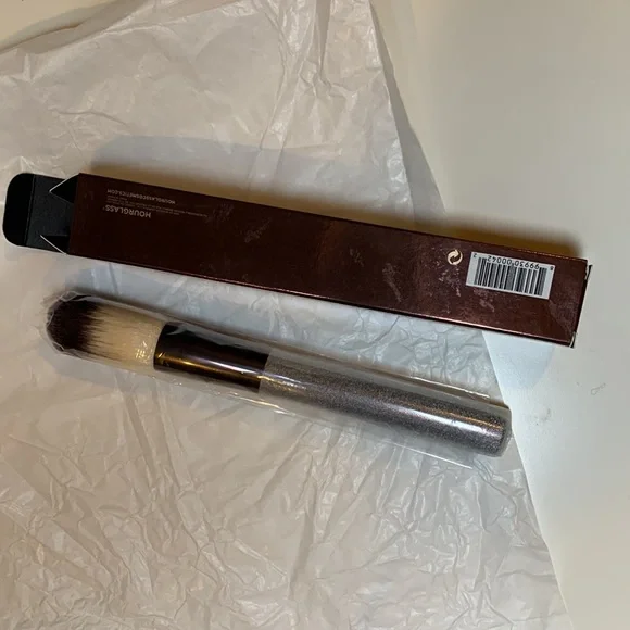 Hourglass No 1 Powder Brush - Picture 7 of 10